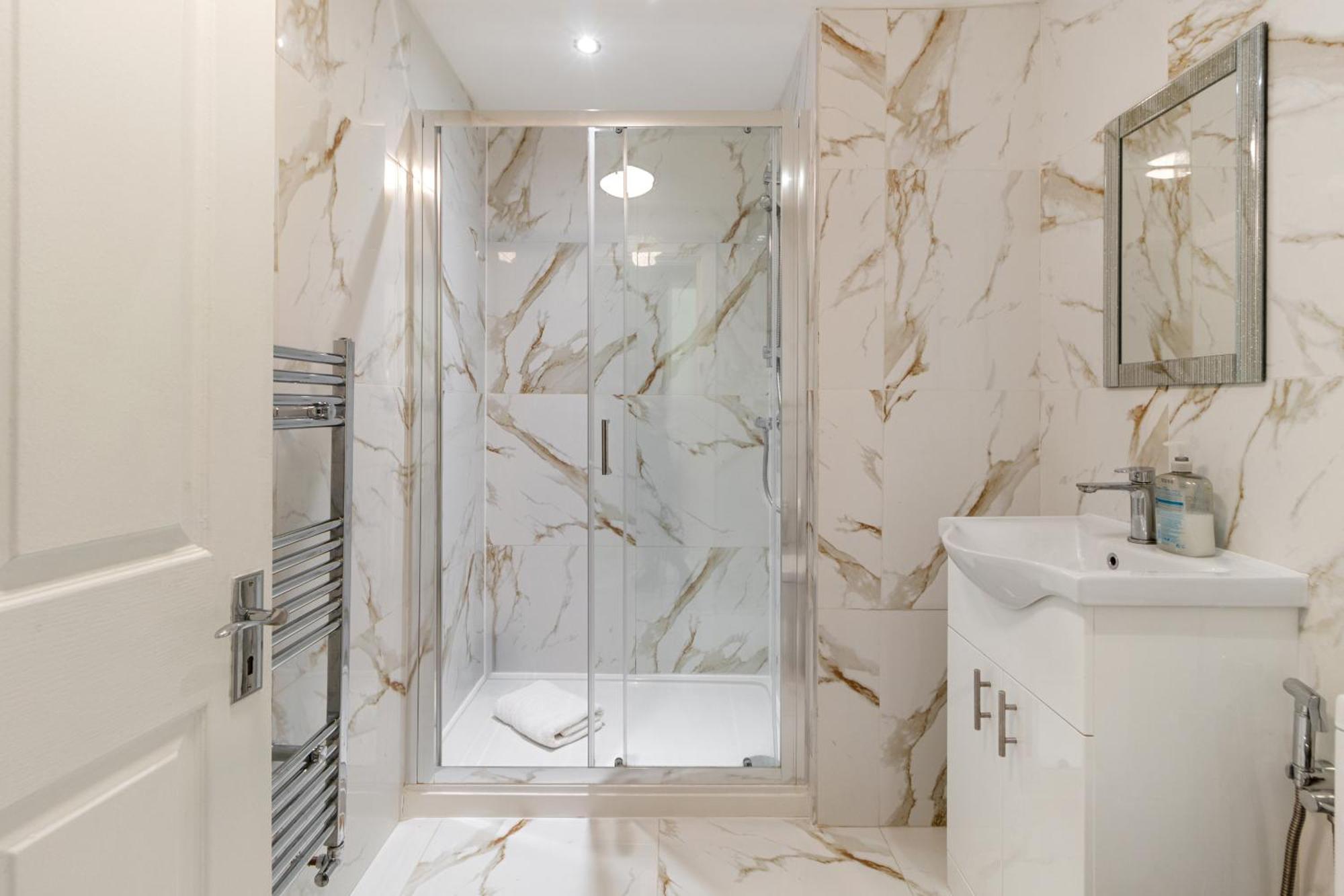 Oxford Street Chic Retreat - Unparalleled Elegance And Urban Comfort! Gc1 伦敦 外观 照片